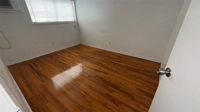 Photo - 4921 Crawford St Unit 19