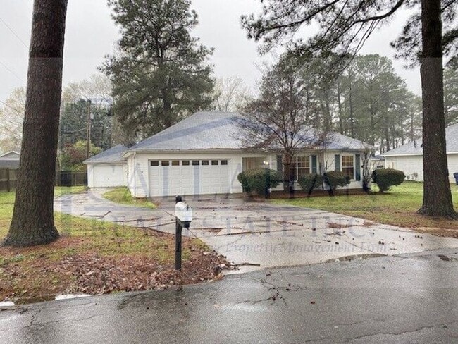 Photo - Cabot 3 bedroom with extra garage