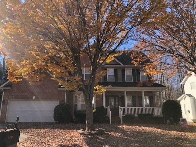 Building Photo - Fabulous home! 5 Bedrooms, 4 Bathrooms!!