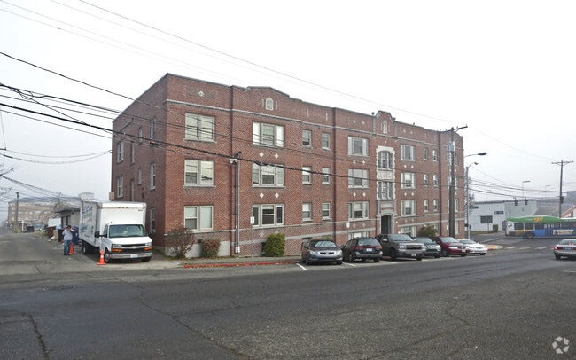 Granada Apartments - Granada Apartments