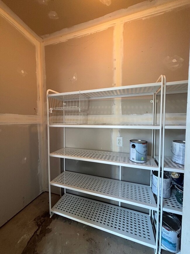 Photo - AVAILABLE NOW- LOW MAINTENANCE, MOVE-IN READY PATIO HOME IN NE COLUMBIA!!