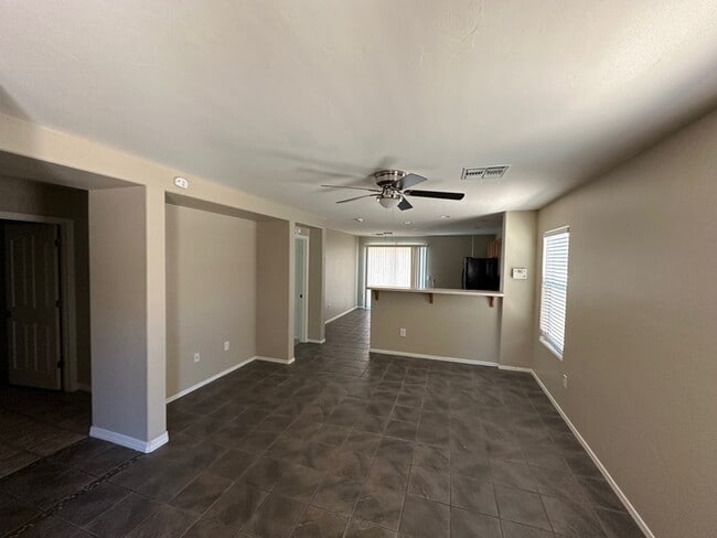 7044 S Brickellbush Ln