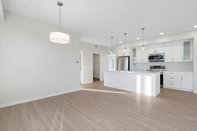 Photo - 33 Carringham Gate NW