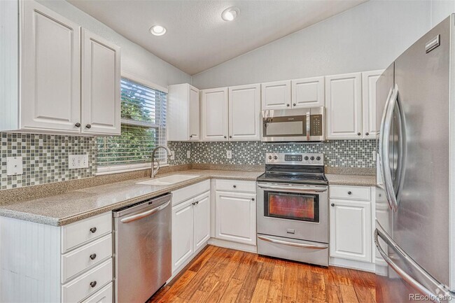 Building Photo - 16441 Martingale Dr Rental