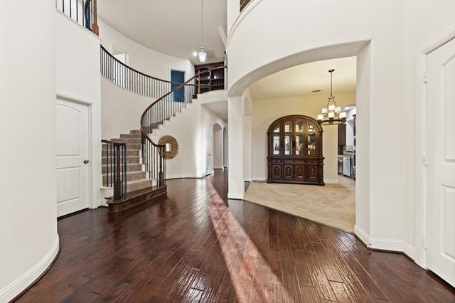 Building Photo - 15520 Mayflower Trail