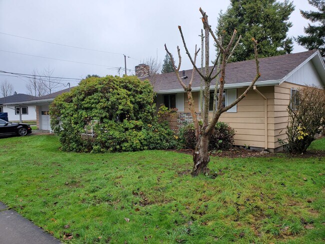 Photo - 3BD / 1.5BA Completely Remodeled Ranch wit...