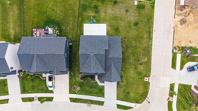 Photo - 207 Kerry Downs Dr