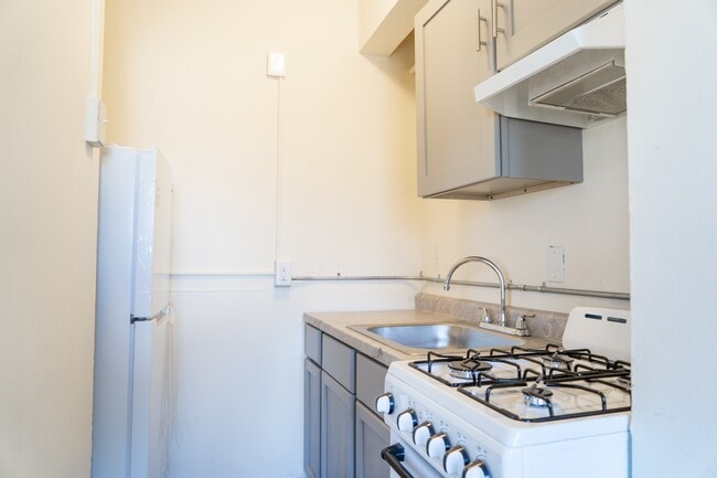 Photo - The Commodore