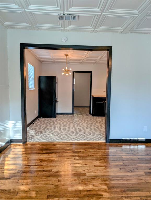 Photo - 6915 Providence Ave