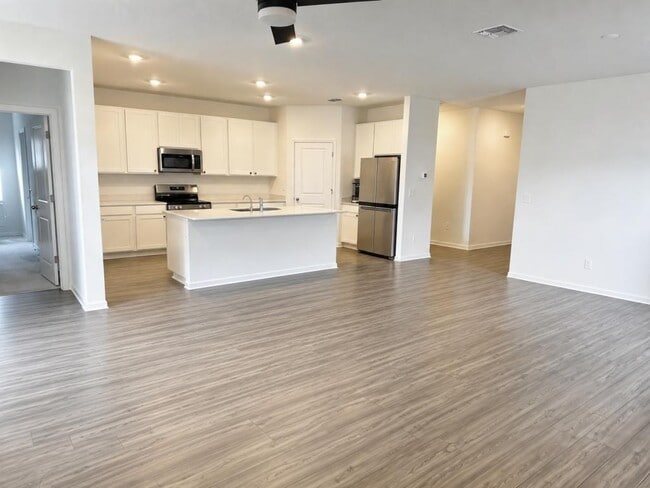 Photo - 4713 SW 83rd Lp
