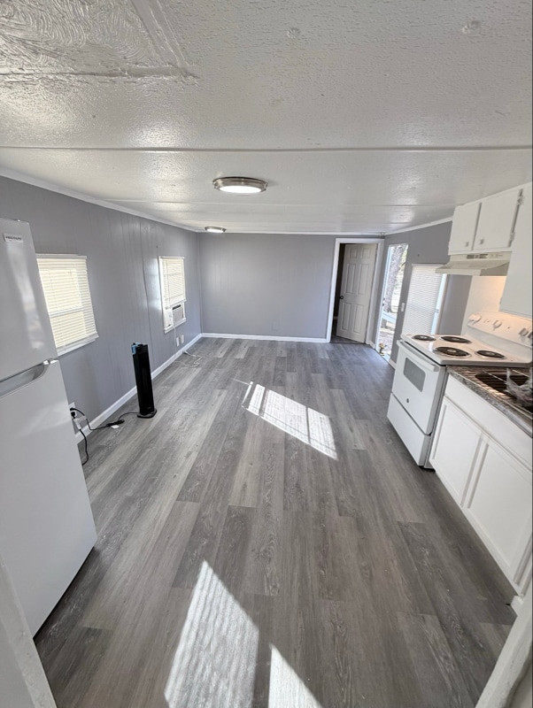 Photo - 215 Weeks Rd