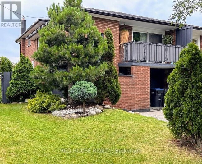 Photo - 518 Meadows Blvd
