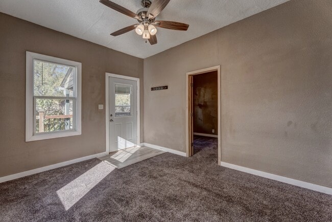 Photo - 812 Allen Ave