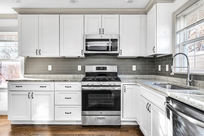 Building Photo - 2595 Washington St Unit 2593