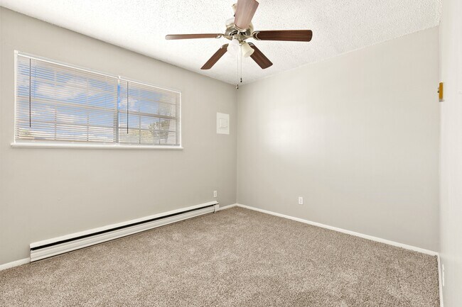 Camden Apartments and Townhomes