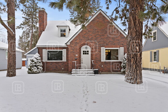 Photo - 414 W 29th Ave House