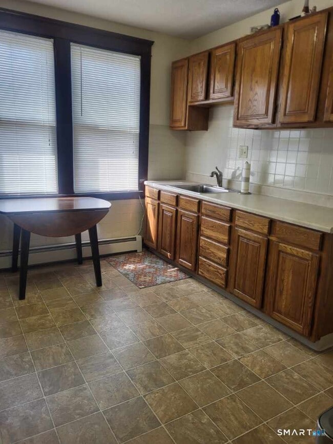 Photo - 165 Center St Unit 3