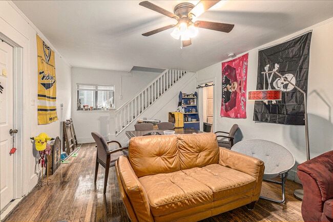 Photo - 1019 Packard St