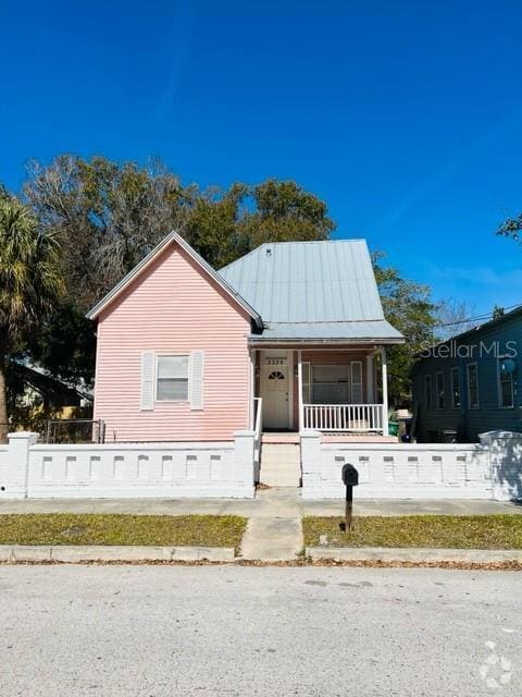 Building Photo - 2339 W Beach St Rental