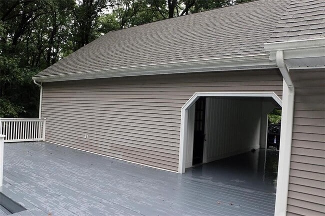 52 Charcalee Dr