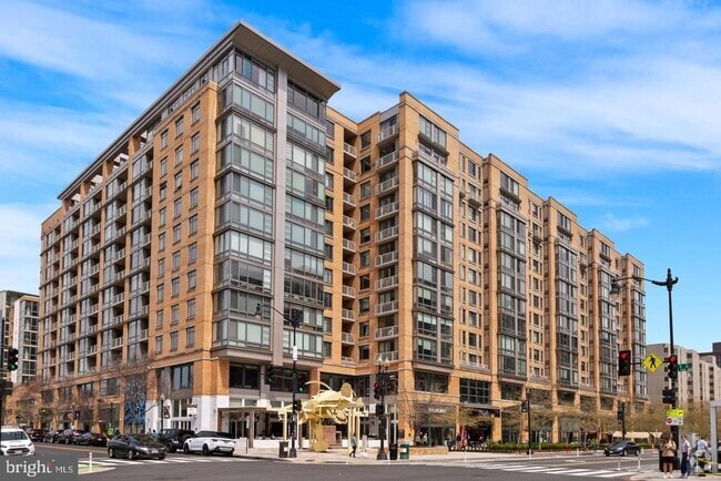 Building Photo - 475 K St NW Unit 805 Rental