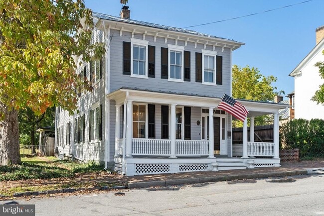 Building Photo - 209 N Washington St Rental