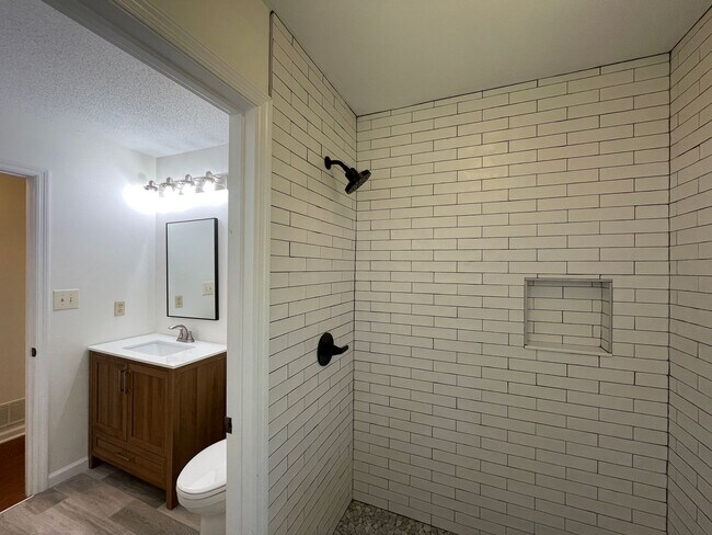 Photo - 130 Derby St