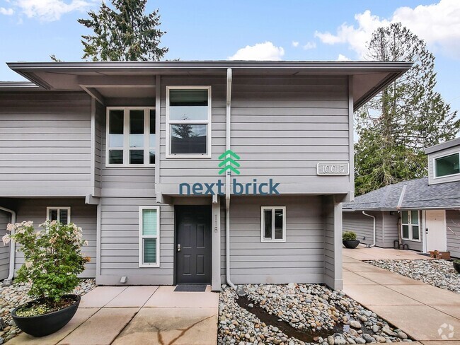 Building Photo - 2 Bed 2.5 Bath Townhome for Rent!