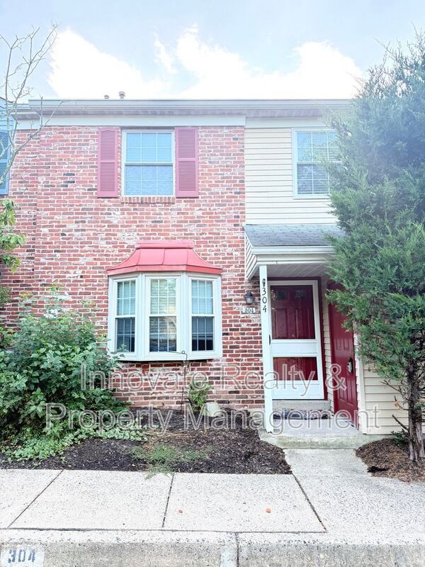 304 Brookwood Dr