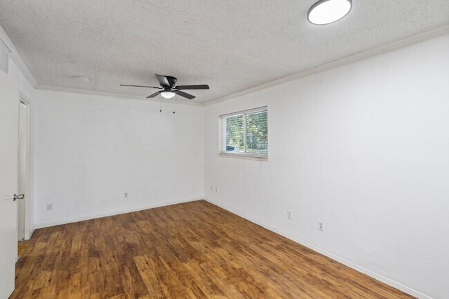 Photo - 4105 Speedway Unit 101, Austin, TX 78751 Unidad 1