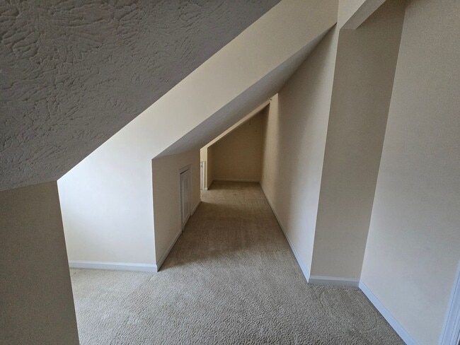 Photo - 504 Georgetown~ Lake Shore