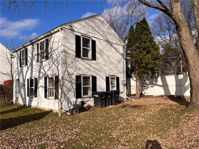 Photo - 410 N Main St