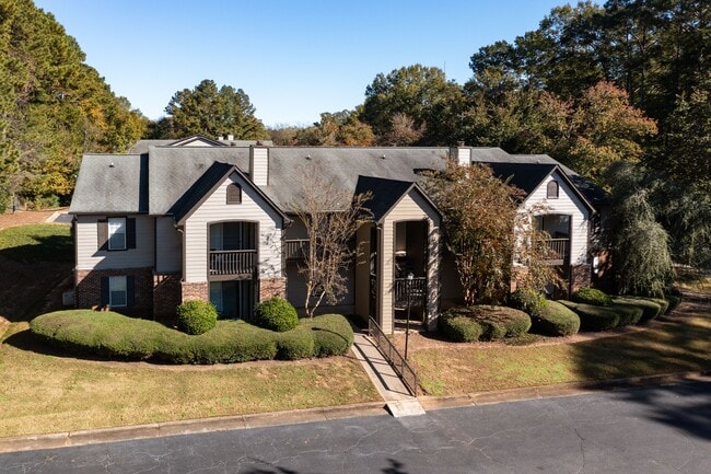 Photo - Laurel Crossing