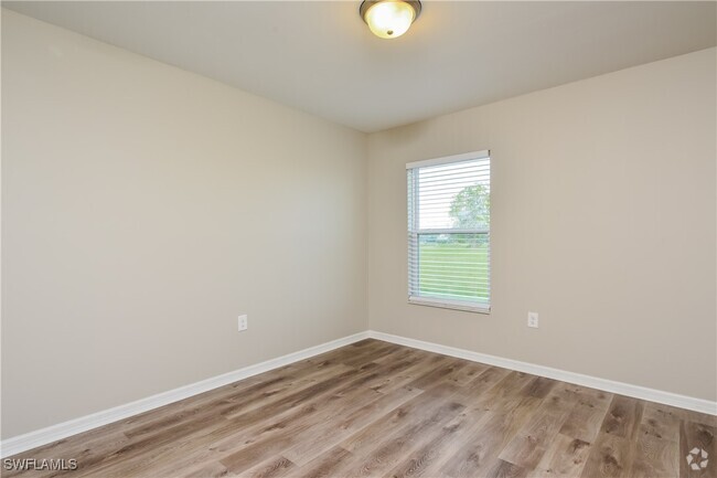 Building Photo - 25091 Esmeralda Ct Rental