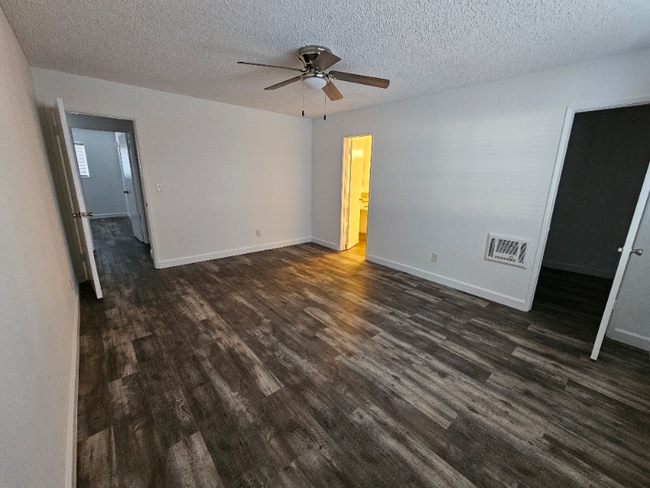 Photo - 28151 Highridge Rd