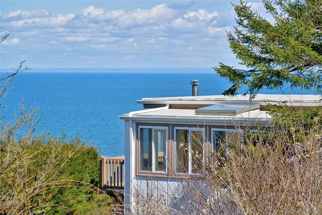 Photo - 2 Dolphin Way