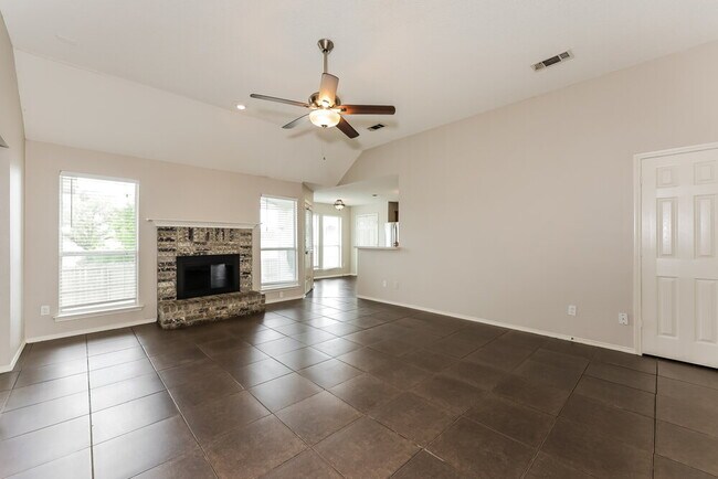 Photo - 706 Valleycreek Rd