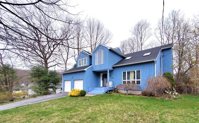 Photo - 360 Stevenson Rd House