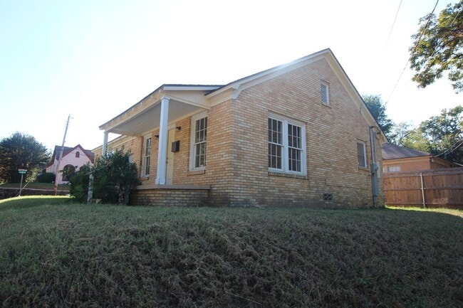 Photo - 845 S Donnybrook Ave