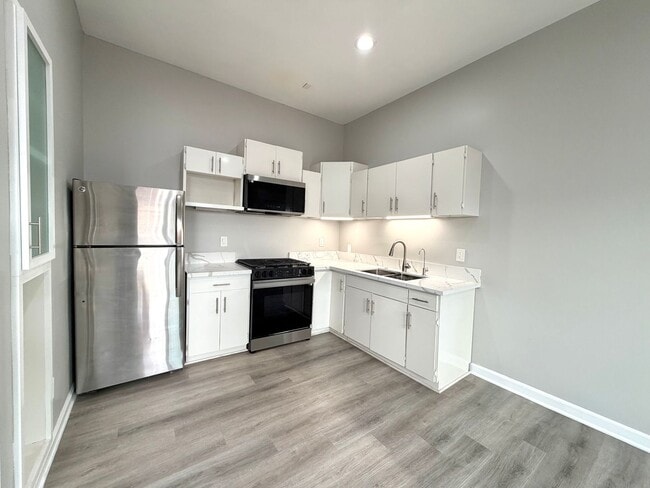 Photo - Cozy, perfectly located 2 bedroom unit in San Diego!