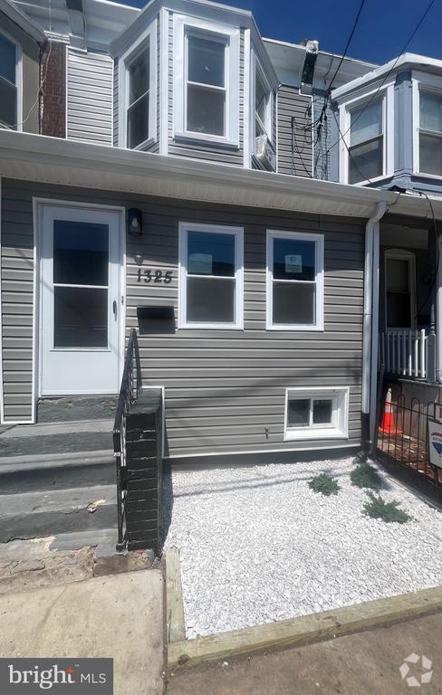 Building Photo - 1325 Vandever Ave Rental