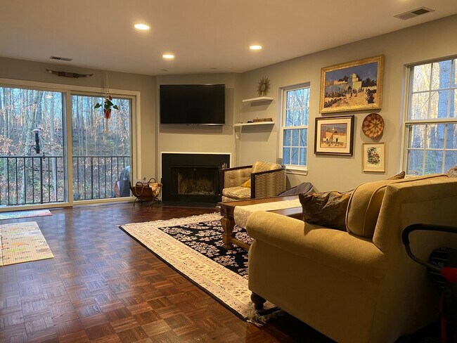 Living Room (furnishings not included) - 10488 Parthenon Ct
