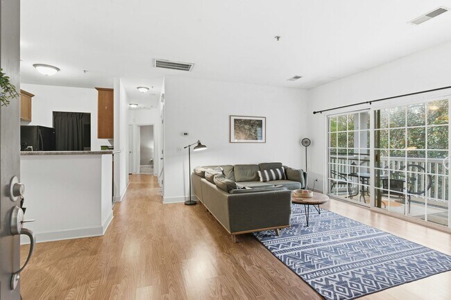 Photo - 7223 Althorp Way