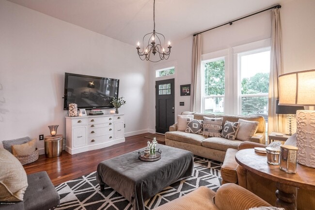 Photo - 1117 Lydia St