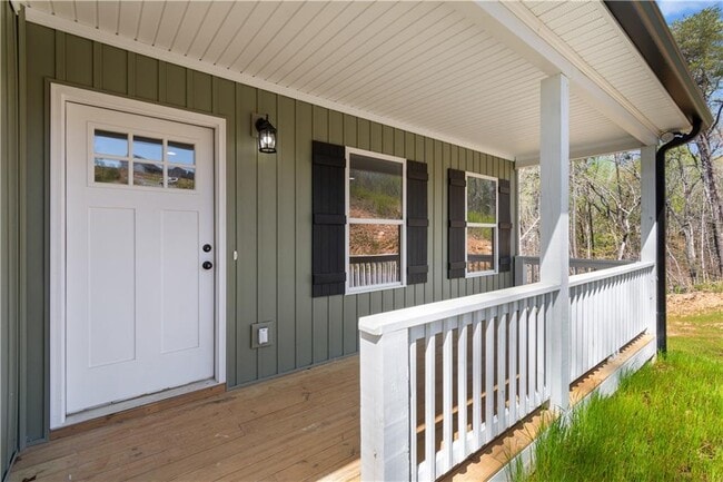 Photo - 280 Grand Oak Ln