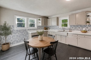 Photo - 222 Belmont