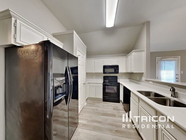 Photo - 352 N Beltwoods Dr