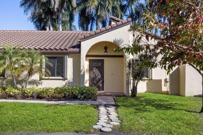 Photo - 2925 Azalea Dr