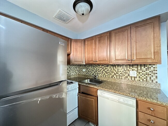 Photo - 5820 N Sheridan Rd Unit 201