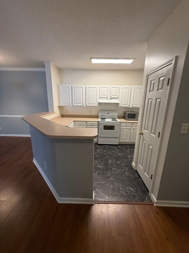 9201 Walden Park Dr